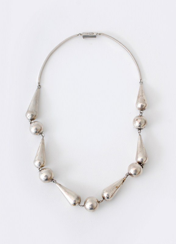 William Spratling Sterling Necklace: Designer & Manufacturer: William Spratling Markings: marked Country of Origin & Materials: Mexico; sterling silver Additional Information & Circa: Fine sterling silver necklace by William Spratling; 1
