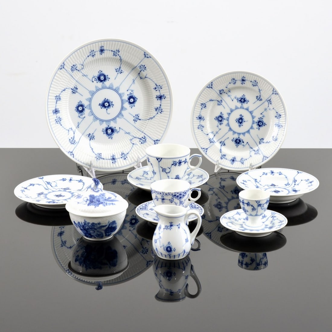 Royal Copenhagen China Service, 107 Pcs. (1 of 11)