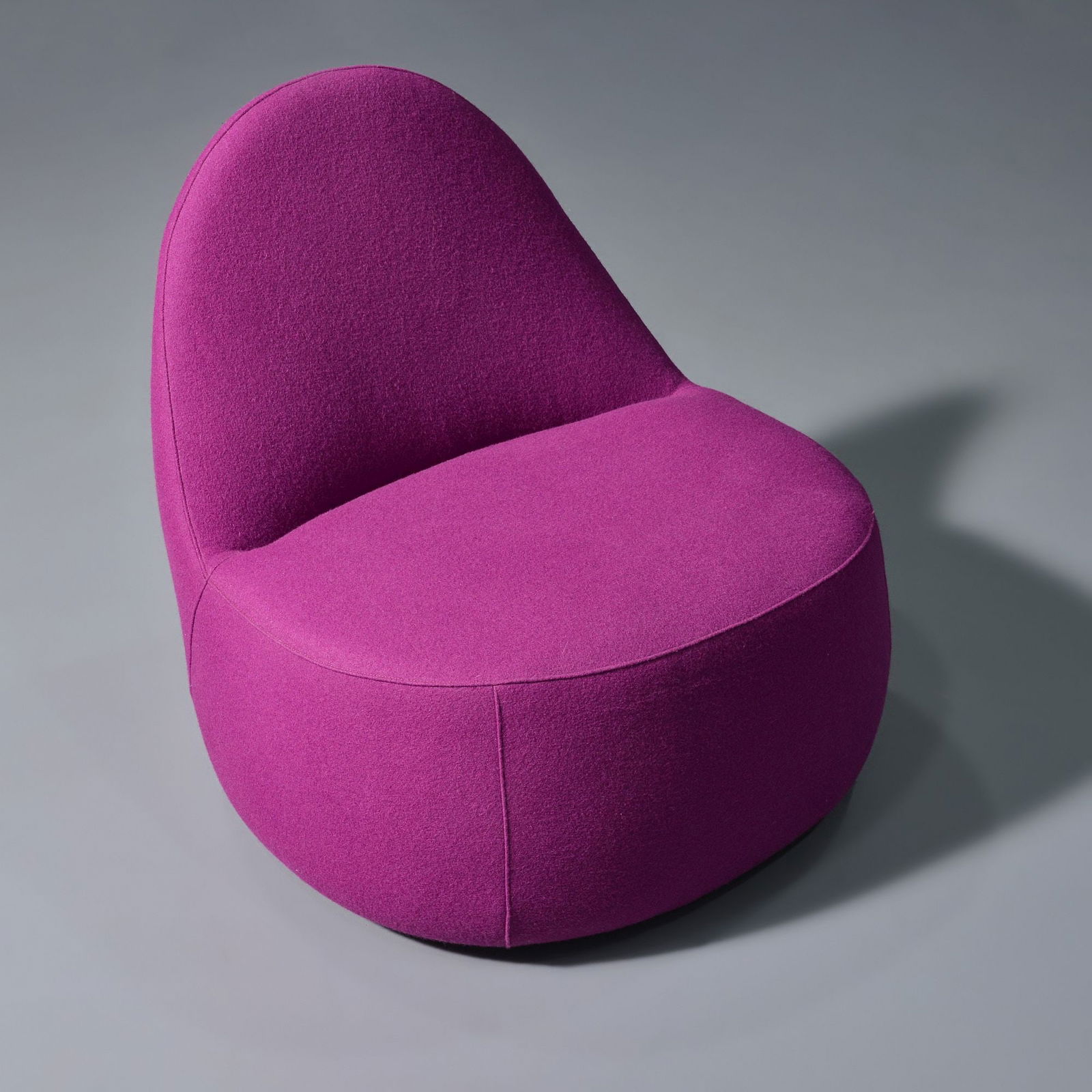 Claudia & Harry Washington MITT Lounge Chair (1 of 7)