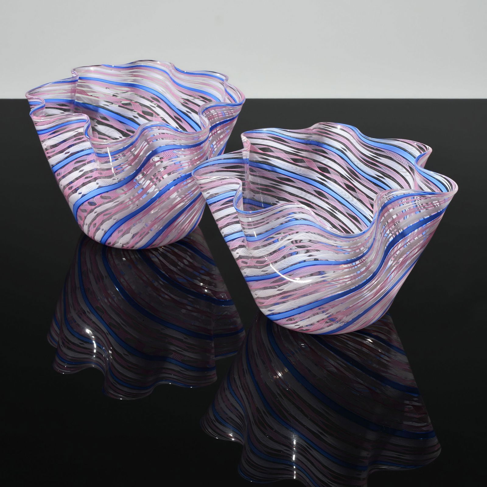 2 Fratelli Toso FAZZOLETTO Handkerchief Vases, Murano (1 of 10)