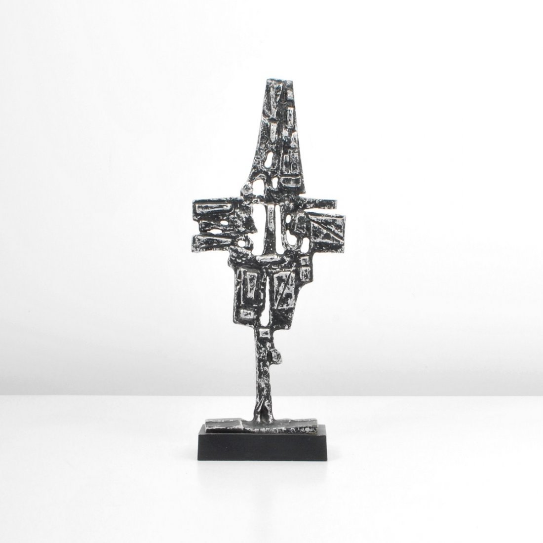 Aluminum Sculpture, Donald Drumm: Designer & Manufacturer: Donald Drumm, Attributed Markings: none Country of Origin & Materials: USA; aluminum, metal Additional Information & Circa: Modernist sculpture attributed to Donald Drumm; 20t