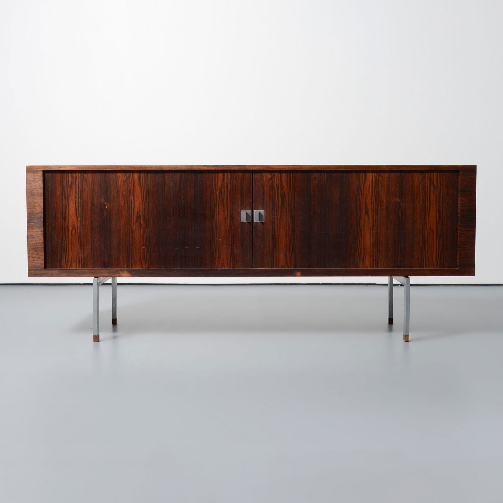 Hans Wegner PRESIDENT Cabinet (1 of 15)