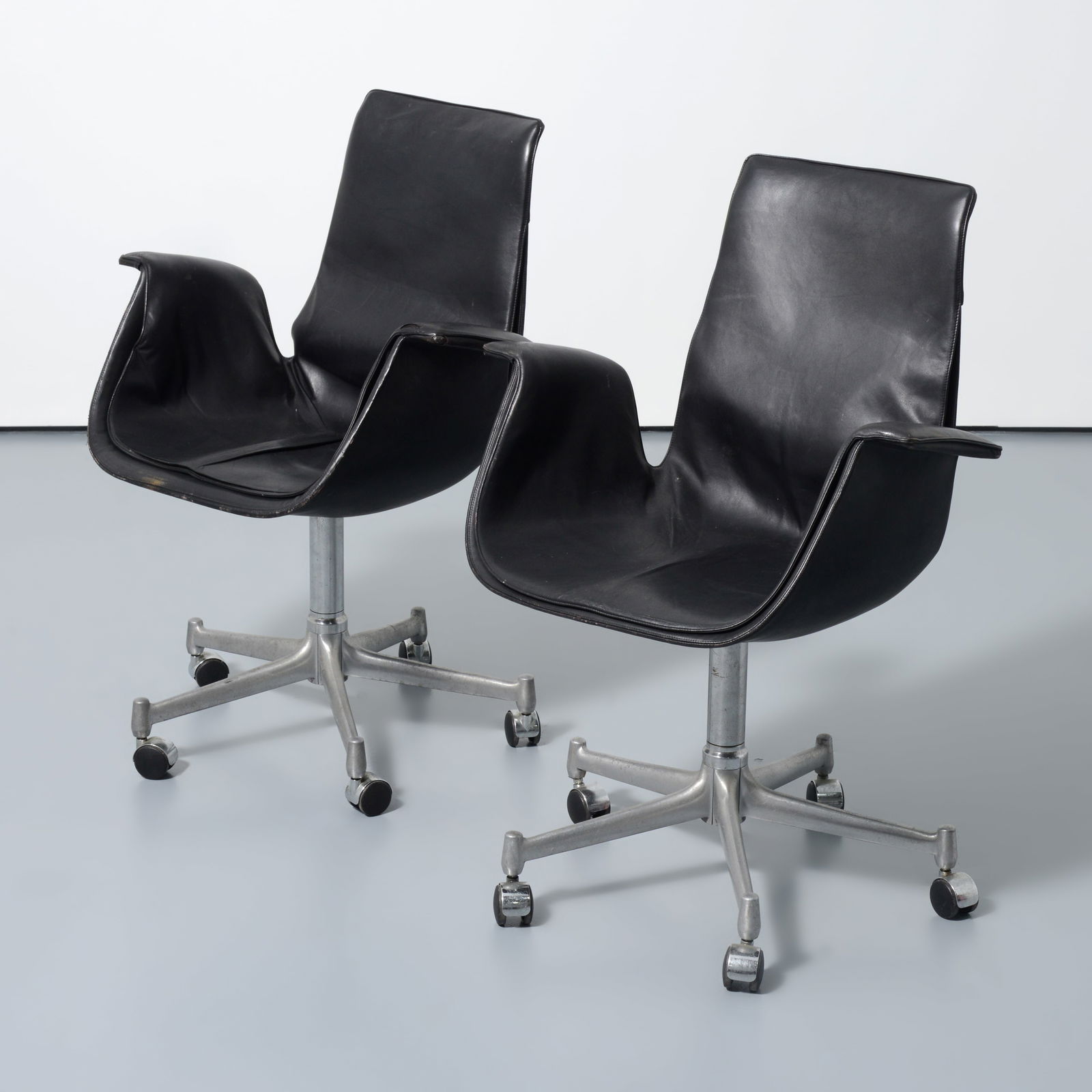 Pair of Preben Fabricius & Jorgen Kastholm BIRD Chairs (1 of 8)