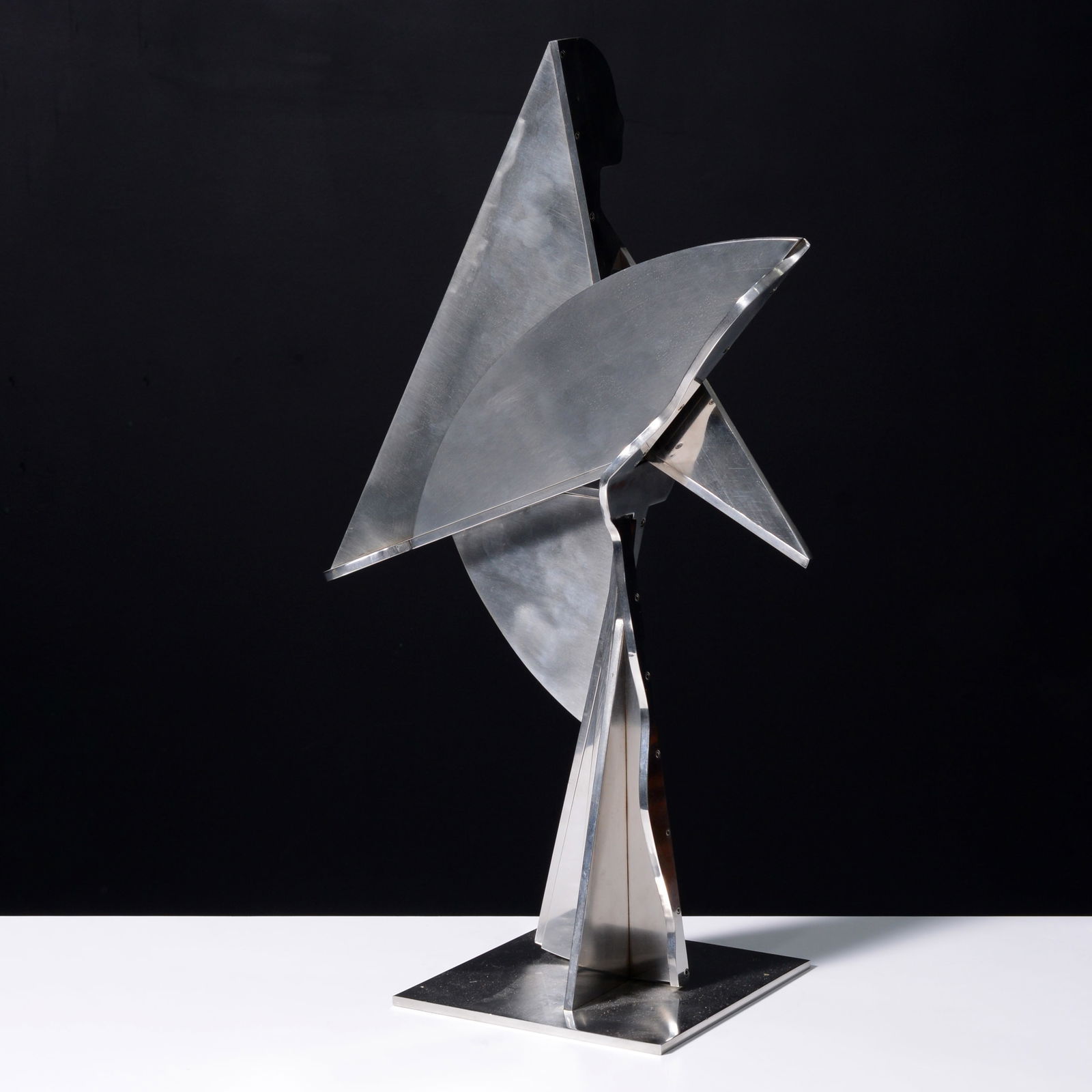 Ernest Trova MAN WITH MULTIPLE PANELS Sculpture: Artist/Designer; Manufacturer: Ernest Trova (American, 1927-2009); Lippincott (USA)Marking(s); notes: marking(s); ed. 2/10; 1973Materials: stainless steel 