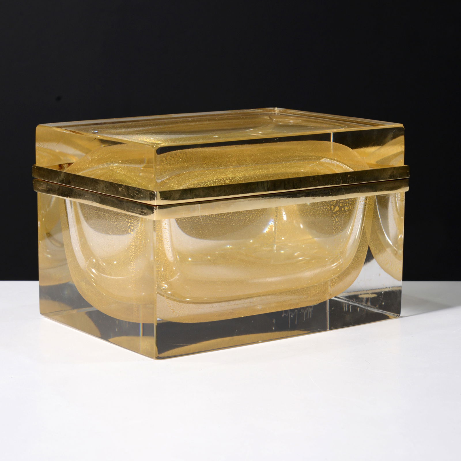 Large Lidded Murano Box, Manner of Alessandro Mandruzzato (1 of 11)
