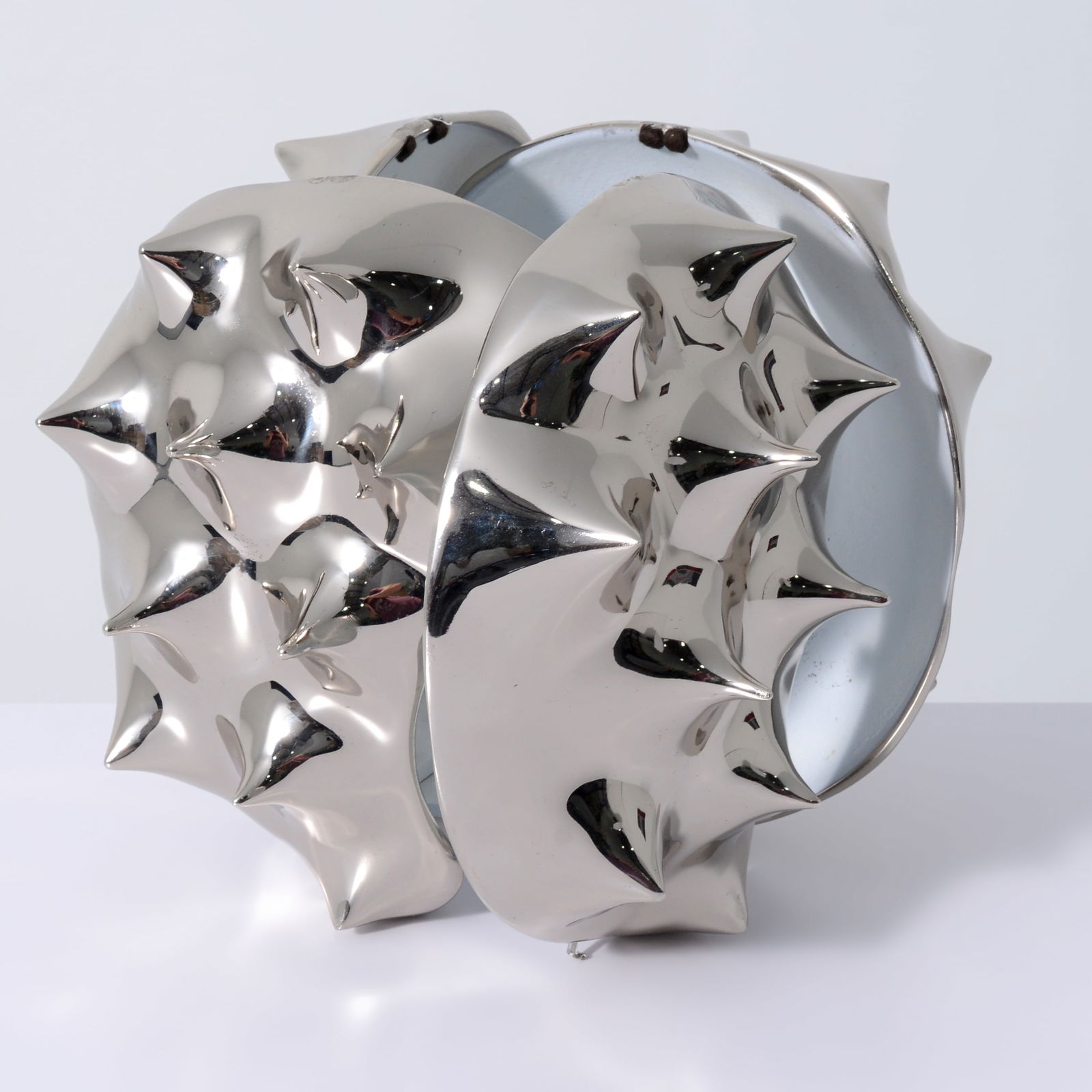 Sea Urchin Form Lamp (1 of 12)