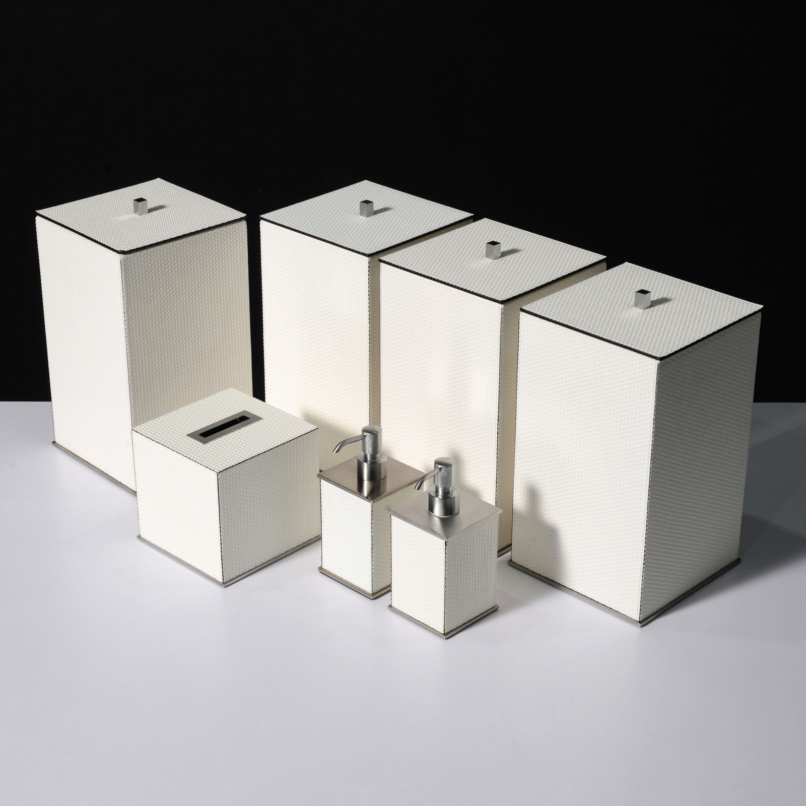 7 Giobagnara FIRENZE Leather Bathroom Accessories (1 of 10)