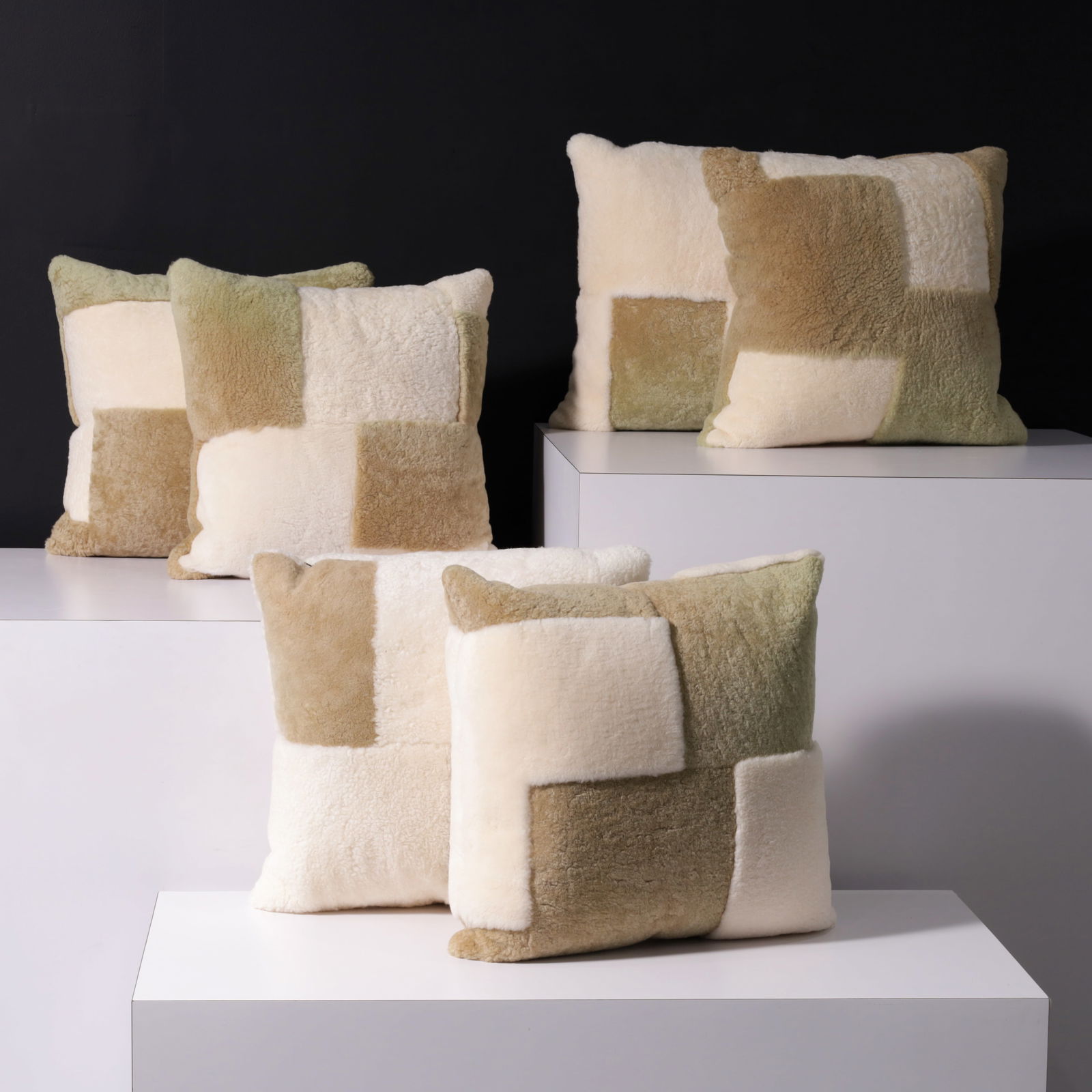 6 Richard Hallberg Design Bespoke Pillows (1 of 8)