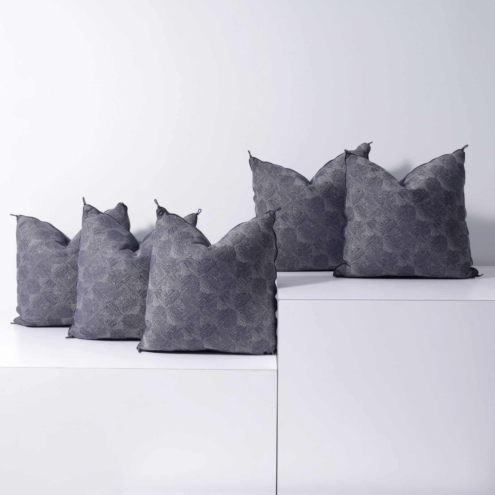 5 Richard Hallberg Design Bespoke Pillows (1 of 7)