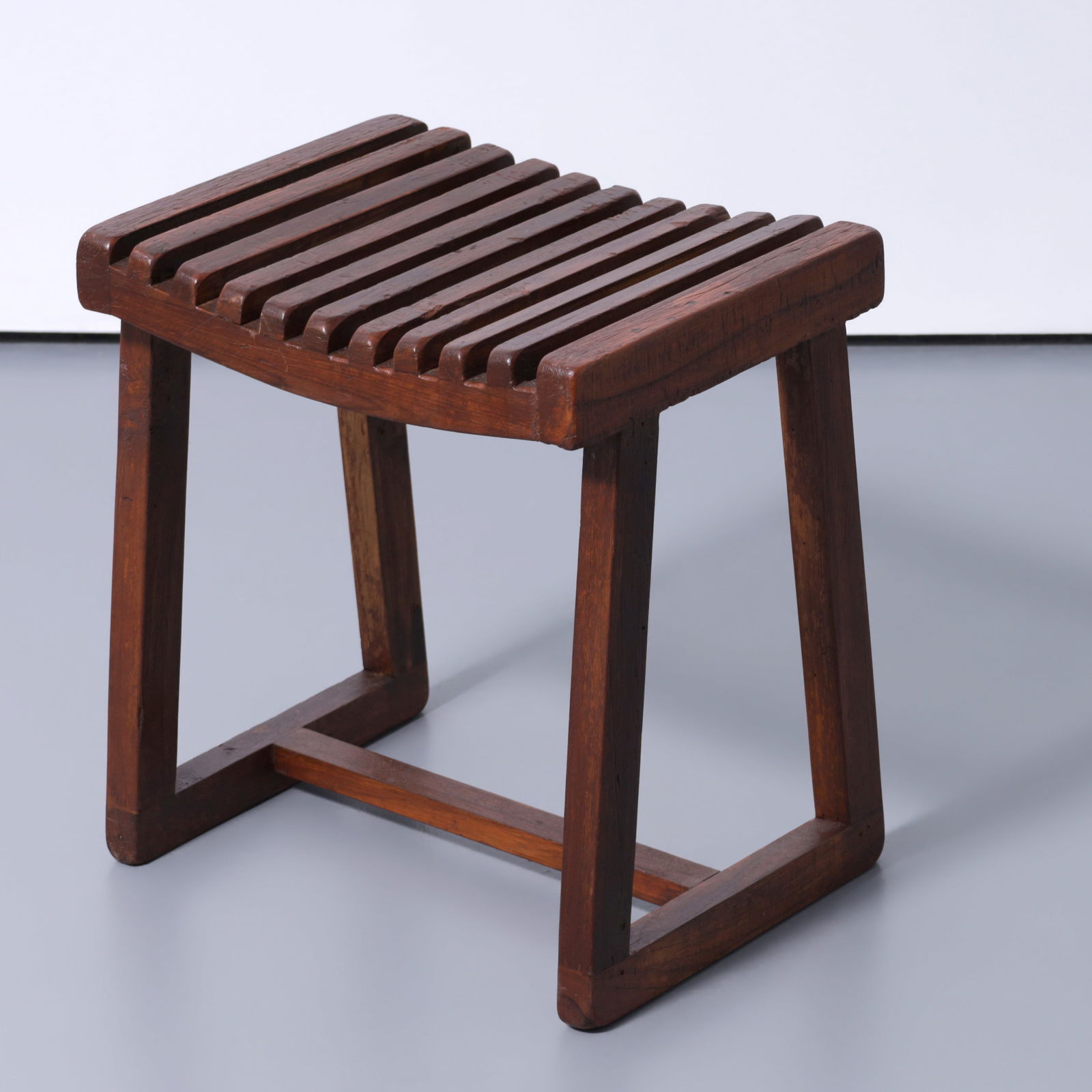 Pierre Jeanneret CHANDIGARH Slatted Stool (1 of 8)