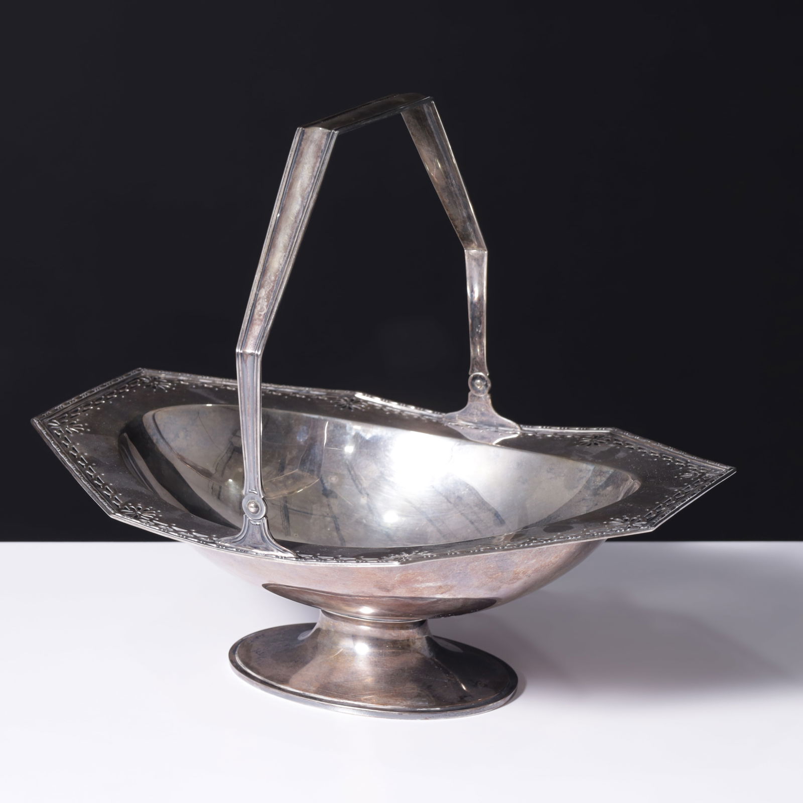 Tiffany Sterling Silver Fruit Bowl (1 of 12)