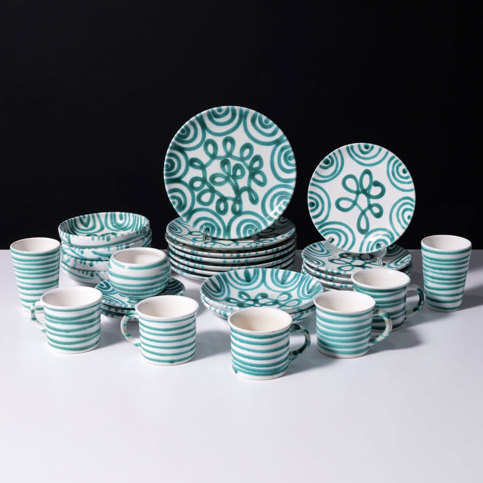 Gmundner Keramik FLAMED Dinnerware, 29 Pieces (1 of 13)