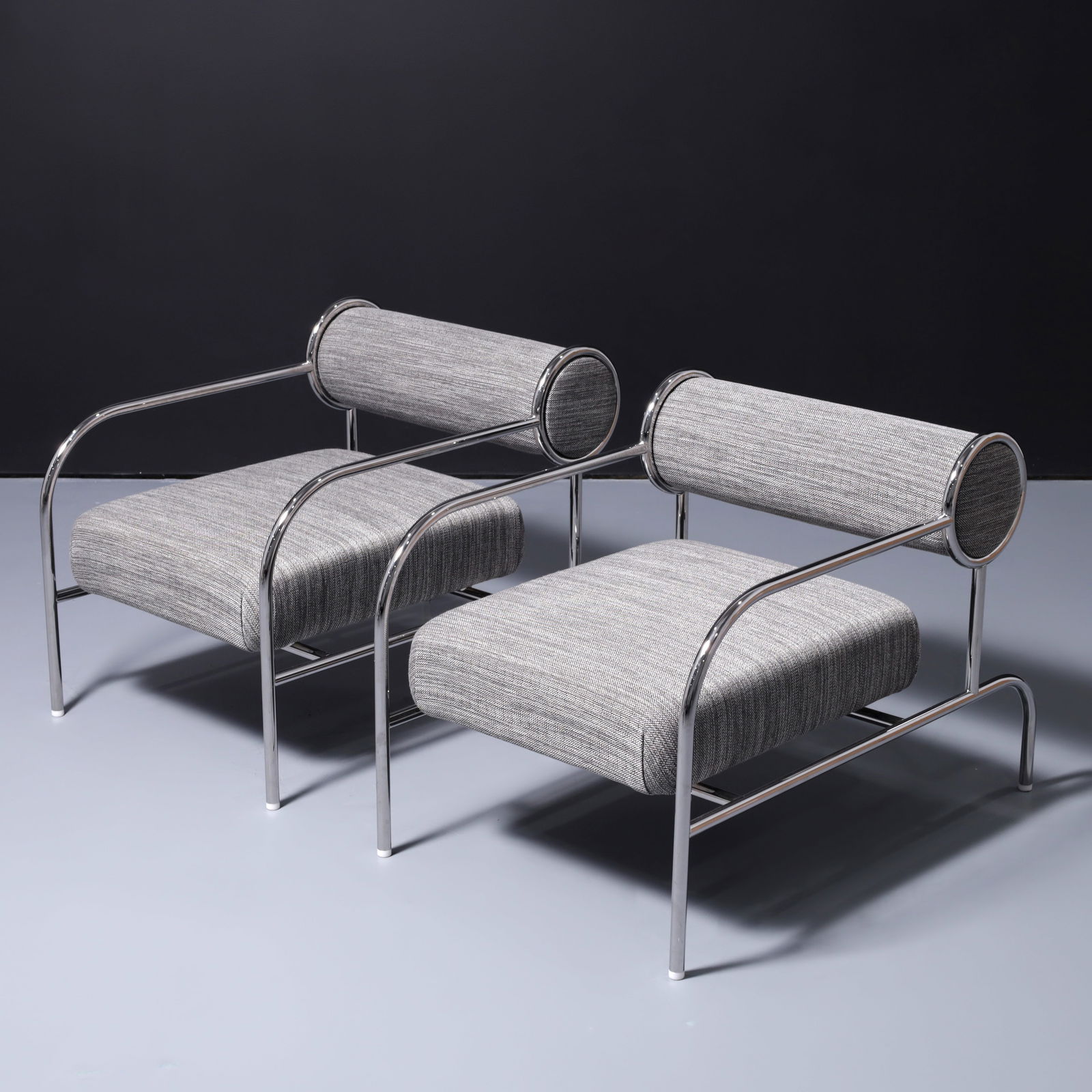 Pair of Shiro Kuramata SOFA WITH ARMS Lounge Chairs (1 of 8)
