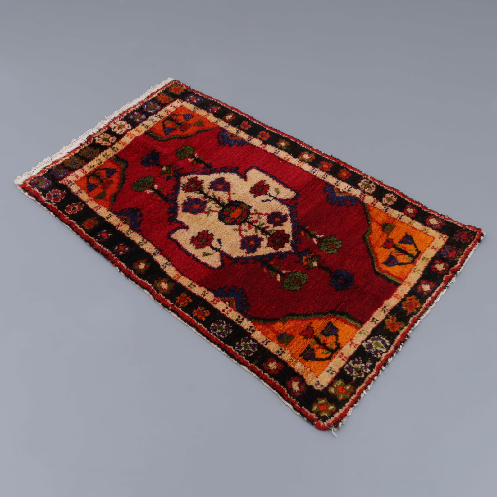 Gordes Carpet / Rug, 57"L (1 of 5)