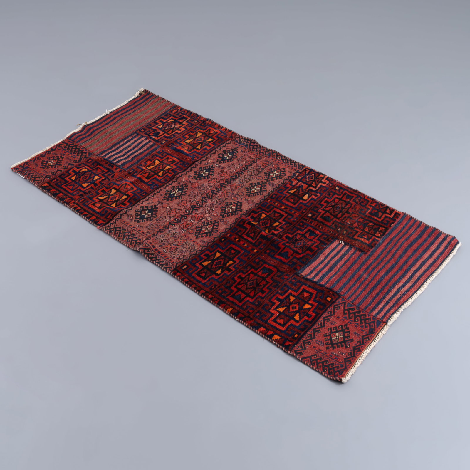 Rare Baktiari Rug, 75"L (1 of 6)