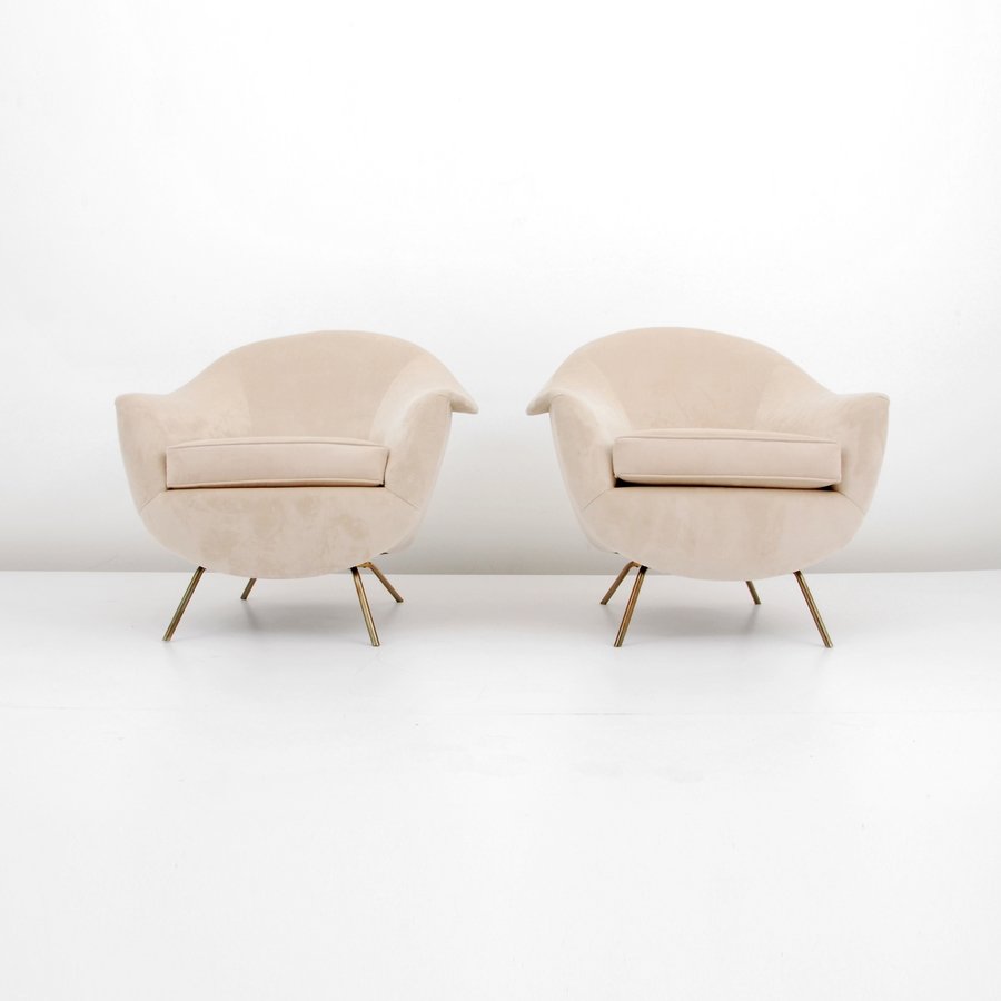 Pair of Arflex Lounge Chairs: Designer & Manufacturer: Arflex Markings: none Country of Origin & Materials: Italy; metal, upholstery Additional Information & Circa: Pair of lounge chairs by Arflex. (Key Word Search: Franco Albini,