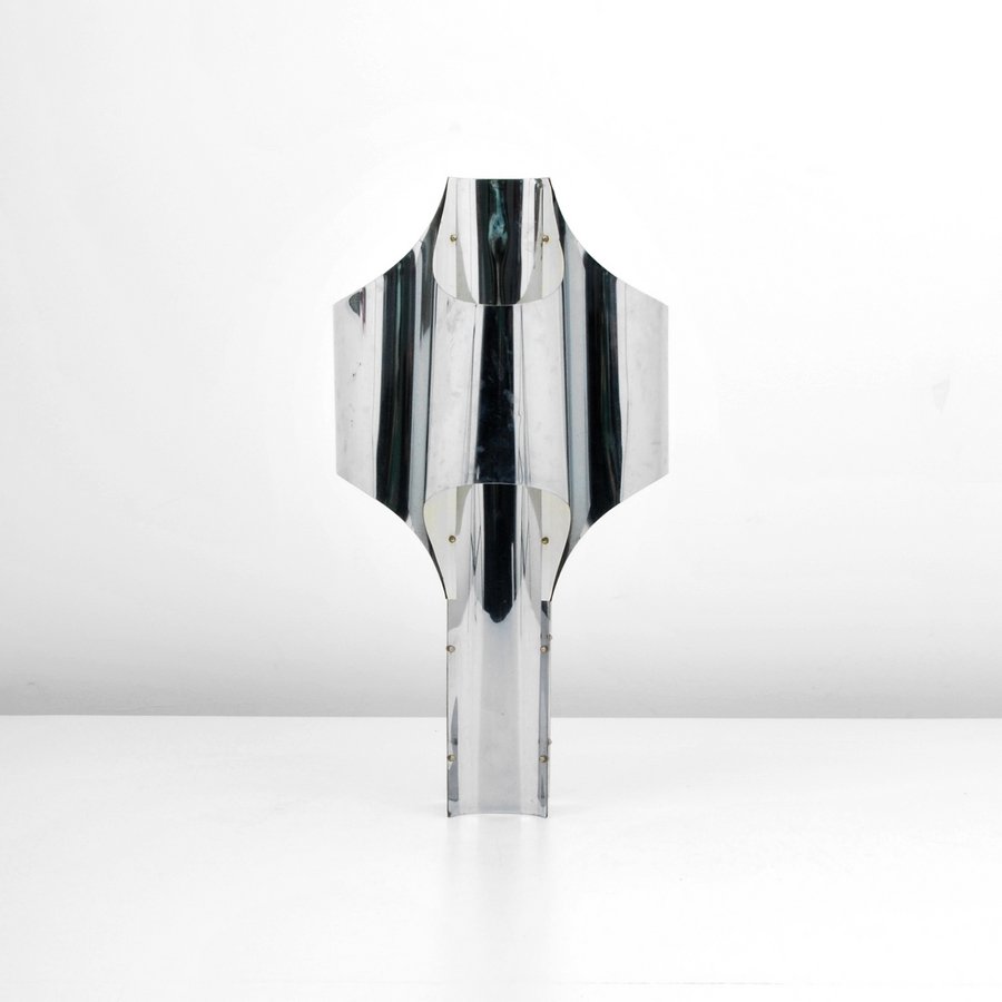 Robert Sonneman Lamp: Designer & Manufacturer: Robert Sonneman Inc. Markings: none Country of Origin & Materials: USA; chromed and enameled metal Additional Information & Circa: Large four light floor lamp by Robert Sonnem