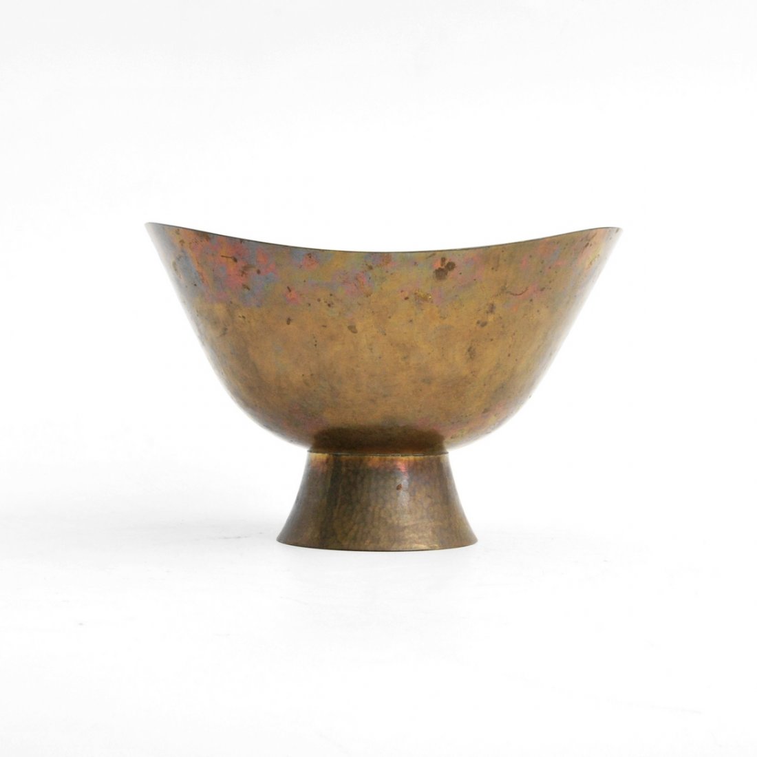 Hayno Focken Hammered Bowl: Designer & Manufacturer: Hayno Focken Markings: marked Country of Origin & Materials: Germany; brass Additional Information & Circa: Hammered brass footed bowl by Hayno Focken. (Key Word Search: Stick