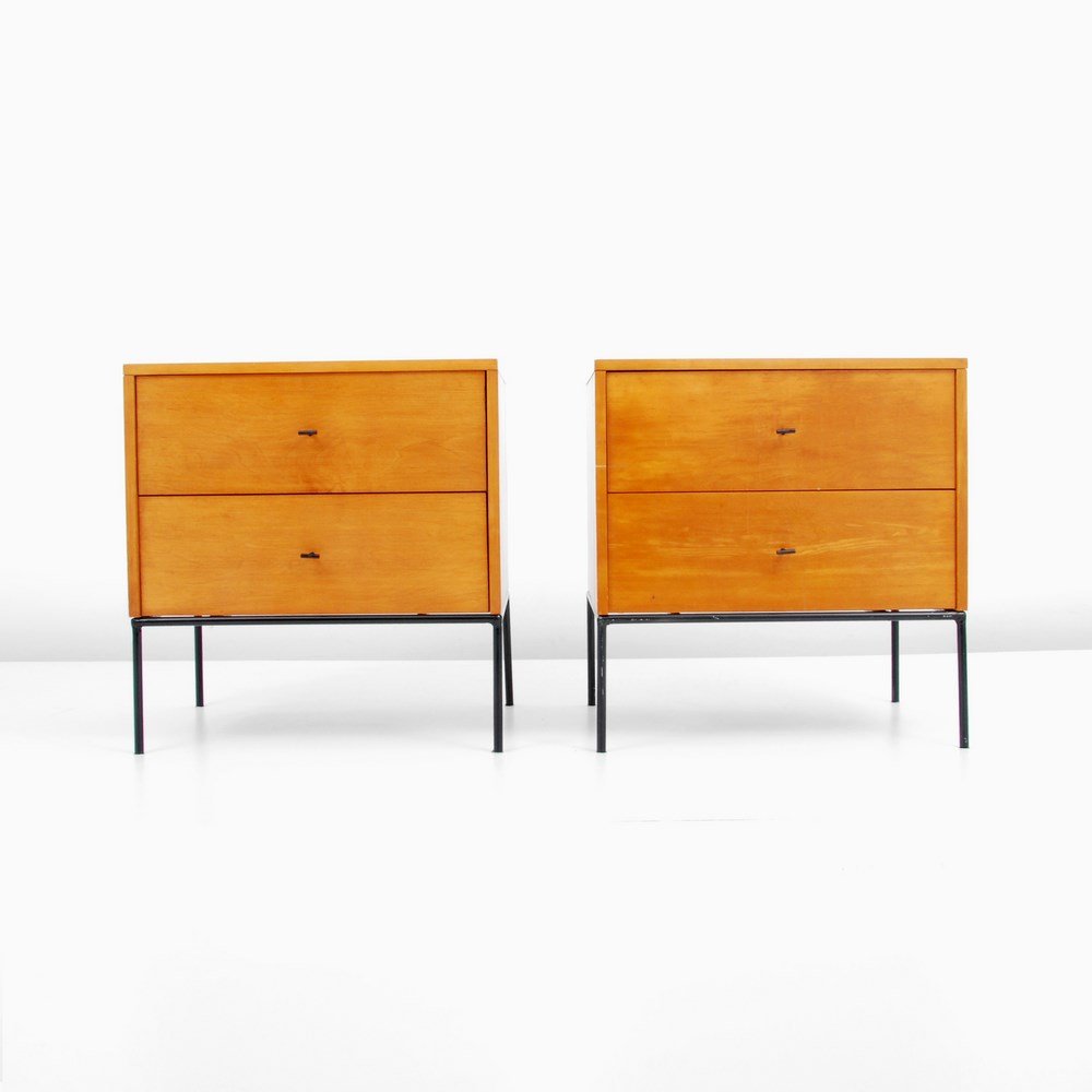 Pair of Paul Mccobb "Planner Group" Nightstands: Designer & Manufacturer: Paul Mccobb; Winchendon Furniture Group Markings: marked Country of Origin & Materials: USA; maple, iron Additional Information & Circa: Pair of "Planner Group" nightstands/en