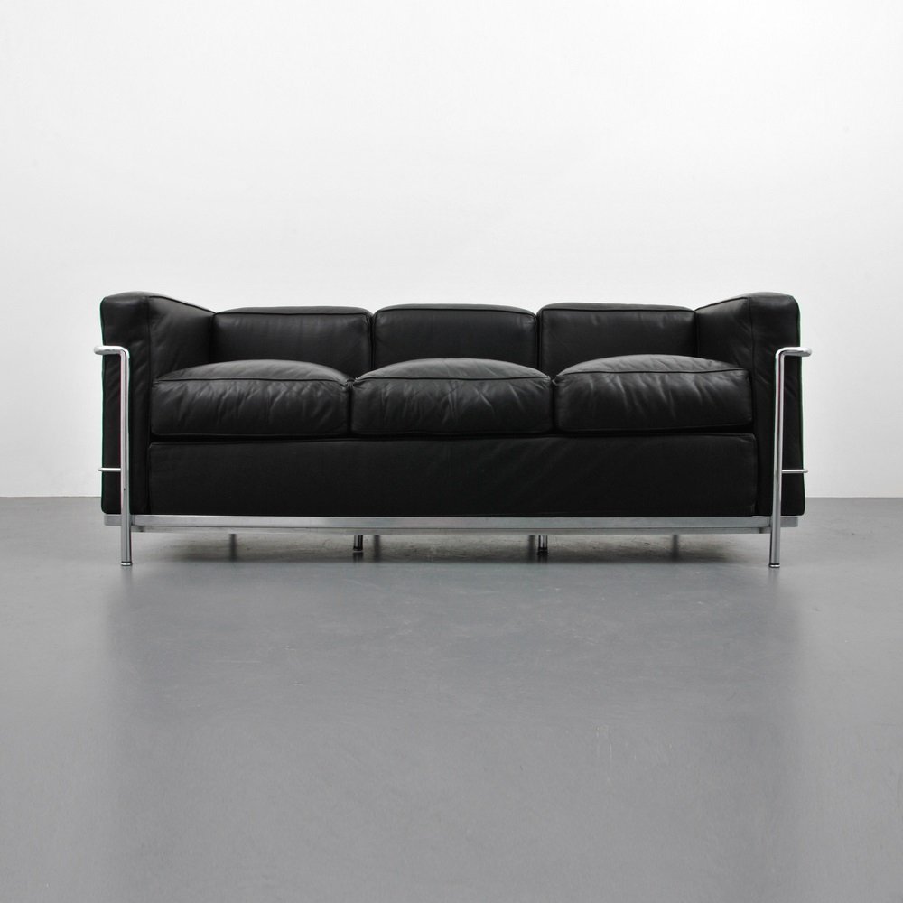 Le Corbusier Sofa, Cassina: Designer & Manufacturer Le Corbusier, Pierre Jeanneret, Charlotte Perriand; Cassina Markings marked Country of Origin & Materials Italy; chromed metal, leather Additional Information & Circa Three-s