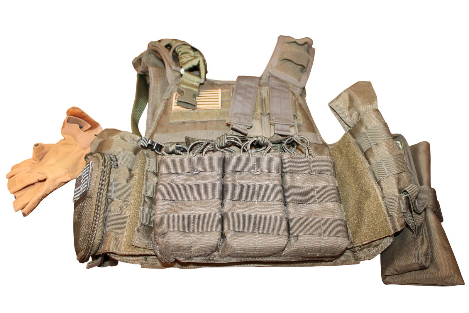 Voodoo Tactical Vest: Voodoo Tactical Vest. 19" H x 11" W x 6" D.