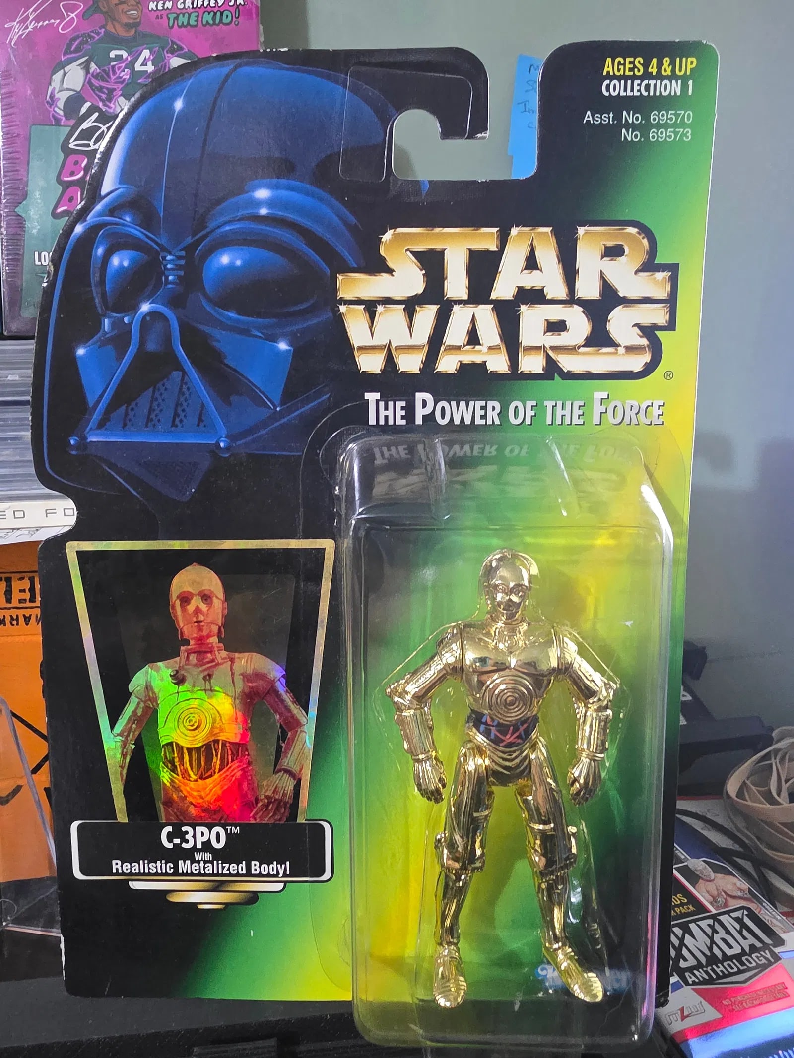 Kenner Star Wars The Power Of The Force c-3po Realistic Metalized Body Action (1 of 2)