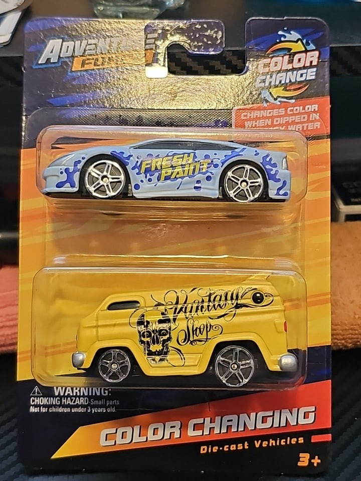 Adventure Force Color Changing Diecast Vehicle 6 Set of 2 Cars 12228: Explore the magic of color-changing vehicles with the Adventure Force Color Changing Diecast Vehicle 6 Set. This set includes two intricately designed cars, the Vantasy Shop and the Surfing School Bus