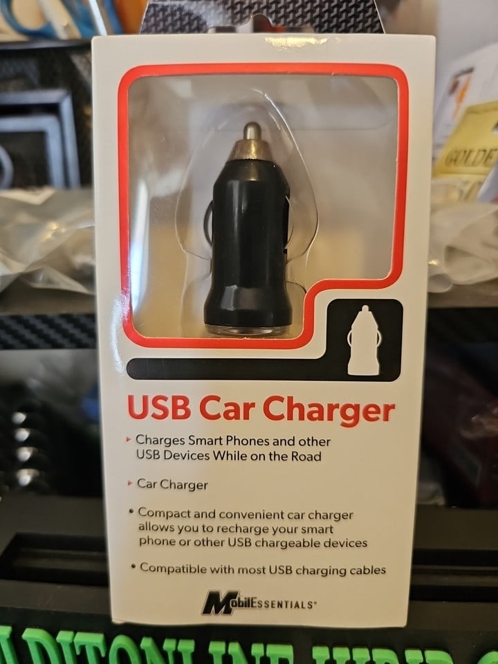Mobilessentials USB Car Charger Input 12v Output 1.0A (1 of 1)