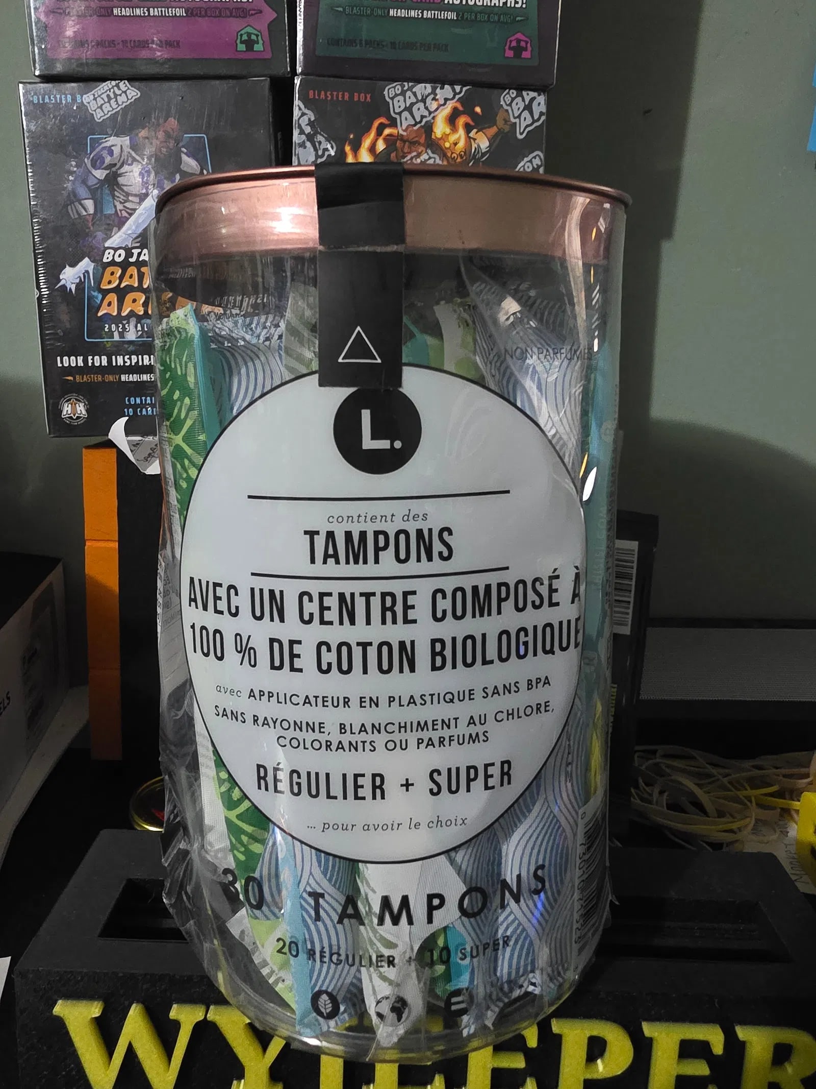 L. 100% Organic Cotton Core Tampons 20 Regular + 10 Super - 30ct Unscented: L. 100% Organic Cotton Core Tampons 20 Regular + 10 Super - 30ct UnscentedNO RayonNO Chlorine BleachingNO DyesNO Fragrancesthis is a damaged package but not open. please look at pics and ask