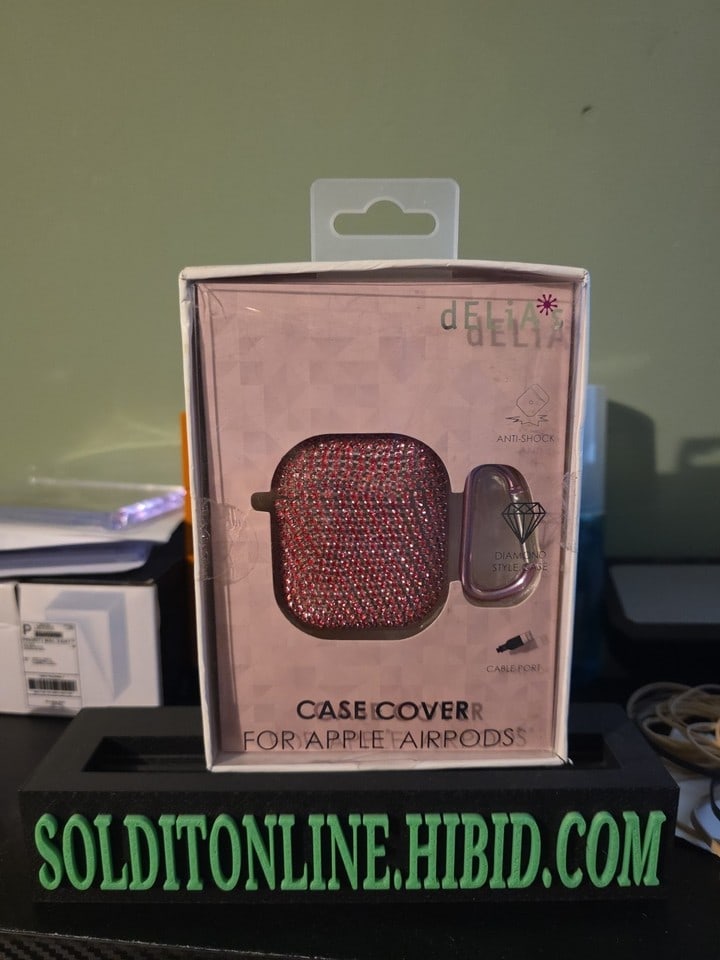Delias case cover for Apple AirPods pink diamond style case Nib Pink Clip: The Delias pink diamond style case cover for Apple AirPods is a glamorous and stylish accessory that provides both protection and a touch of luxury to your AirPods. The case features a pink diamond ca