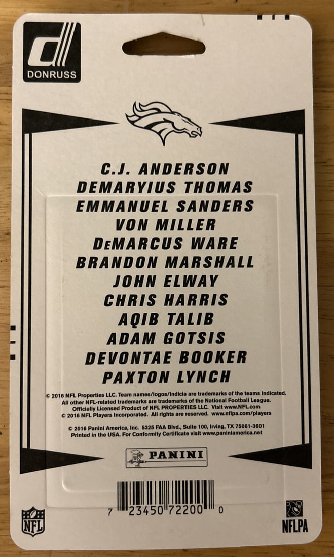 2016 Team Collection Broncos Football Pack Demaryius Thomas Showing on Front - 2