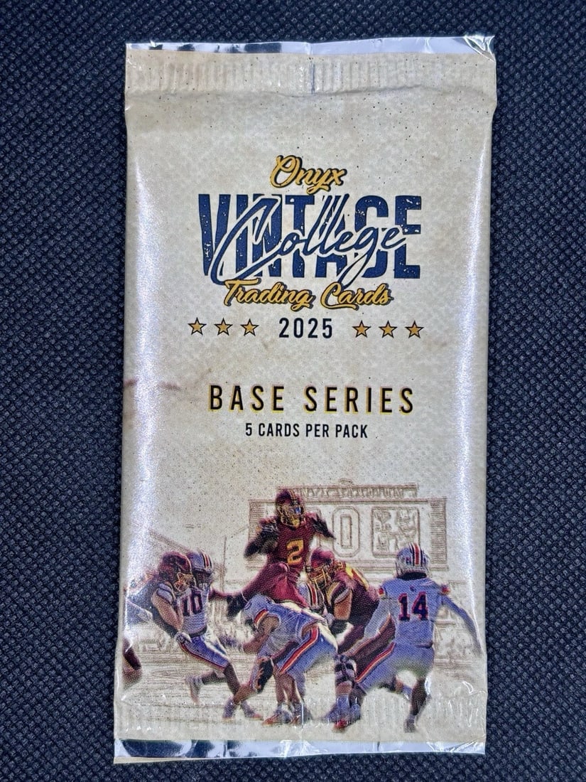 2025 Onyx Vintage College Collection Football - 5 Card Pack: The 2025 Onyx Vintage College Collection Football is a set of sports trading cards focused on football. This pack contains a total of 5 cards, each featuring players from the 2025 season.