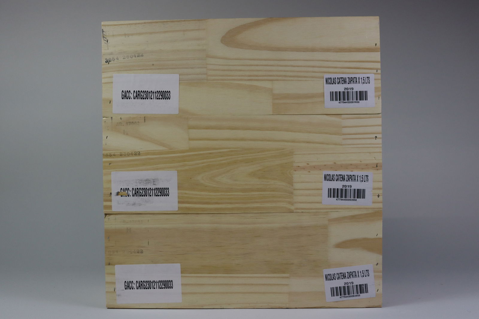 † 'Nicolas Catena Zapata' 2019: Nicolas Catena Zapata' 2019 Catena Zapata, Mendoza Excellent level and appearance R 3 magnums - 1.5ltr Per lot €220 - 320Sizemagnums - 1.5ltrConditionExcellent level and