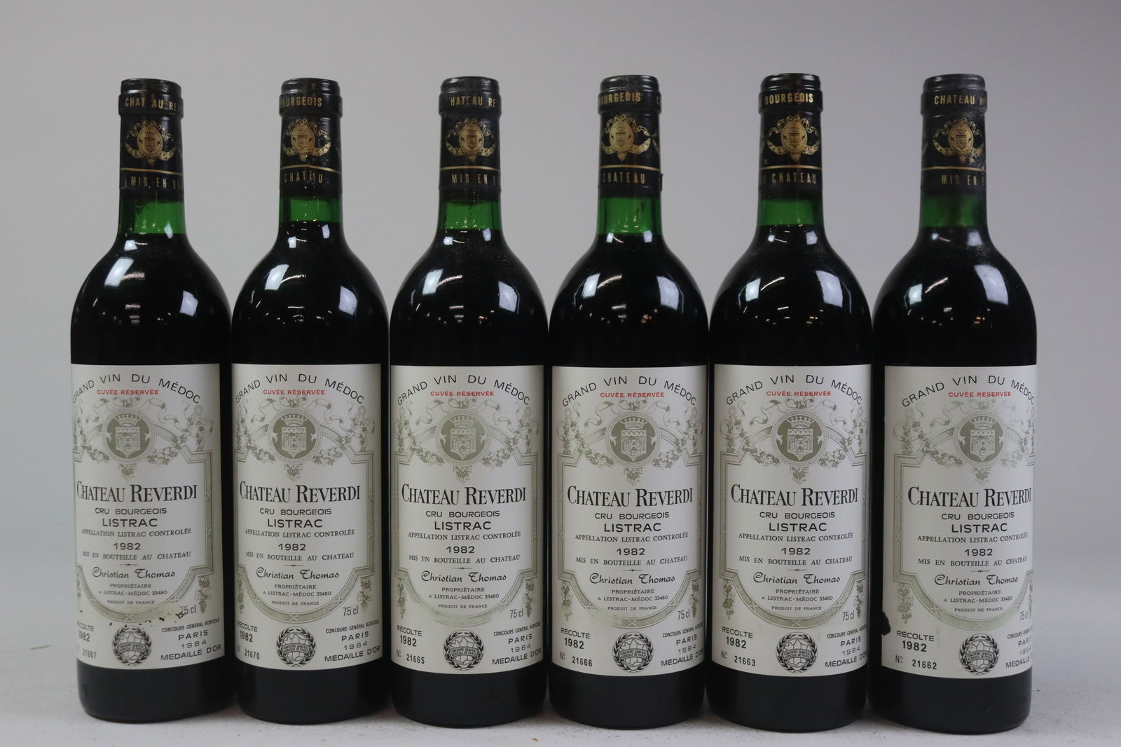 Château Reverdi 1982: Château Reverdi 1982 Listrac-en-Médoc, Cru Bourgeois U. BN or better, 2LSCL R 12 bottles Per lot €260 - 360SizebottlesConditionU. BN or better, 2LSCL