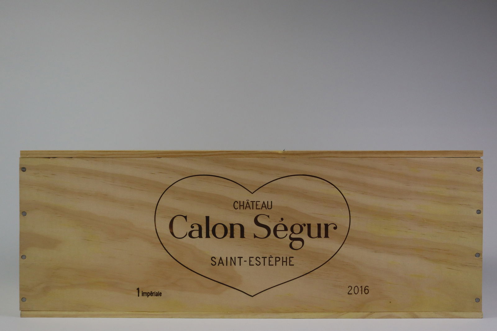 Château Calon Ségur 2016: Château Calon Ségur 2016 Saint-Estèphe, 3ème Grand Cru Classé Excellent level and appearance R 1 impérial - 6ltr Per lot €900 - 1400Sizeimpérial -