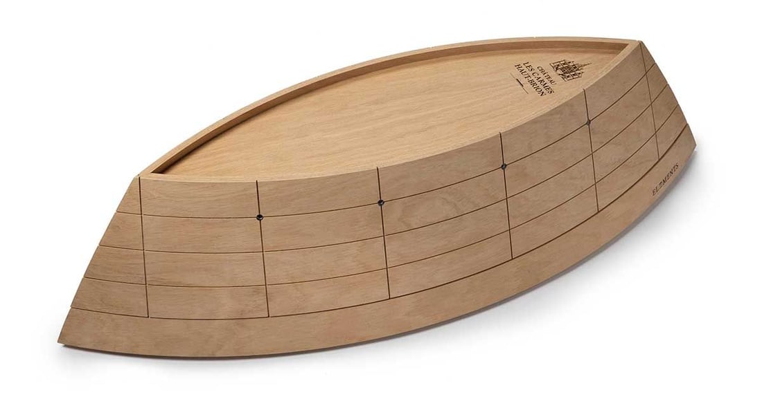 † Château Les Carmes Haut-Brion 'Elements VI' Collection 2013-2018: Château Les Carmes Haut-Brion 2013 Pessac-Léognan Excellent level and appearance R 1 bottle Château Les Carmes Haut-Brion 2014 Pessac-Léognan Excellent level and appearance