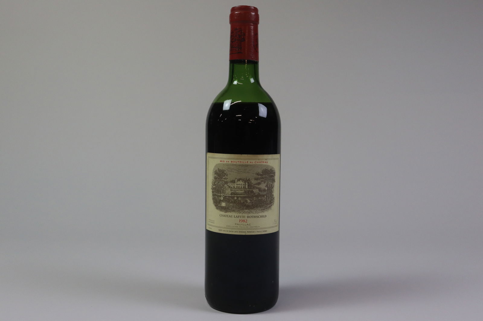 Château Lafite Rothschild 1982 (1 of 2)