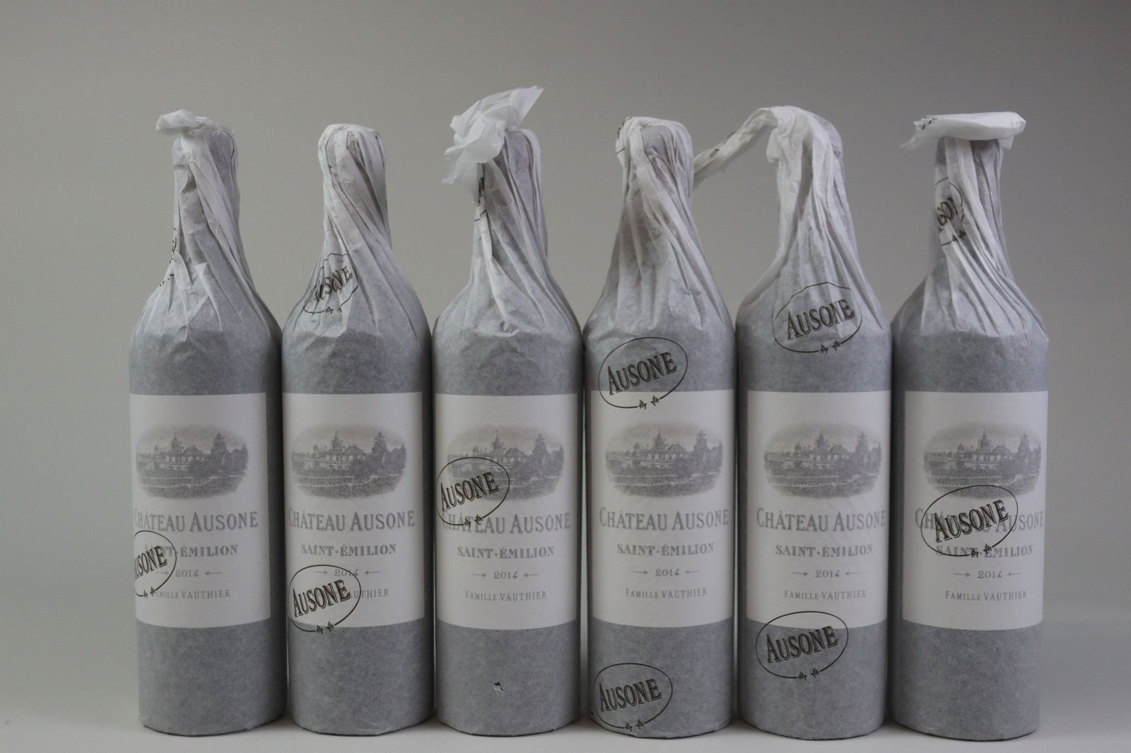 Château Ausone 2014: Château Ausone 2014 Saint-Émilion, 1er Grand Cru Classé A Excellent level and appearance R 6 bottles Per lot €2000 - 2800 Size bottles Condition Excelle