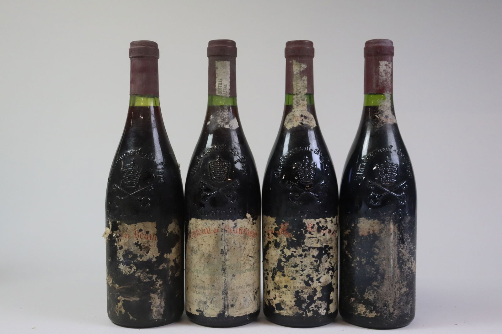 Châteauneuf-du-Pape Believed 1980's (1 of 2)