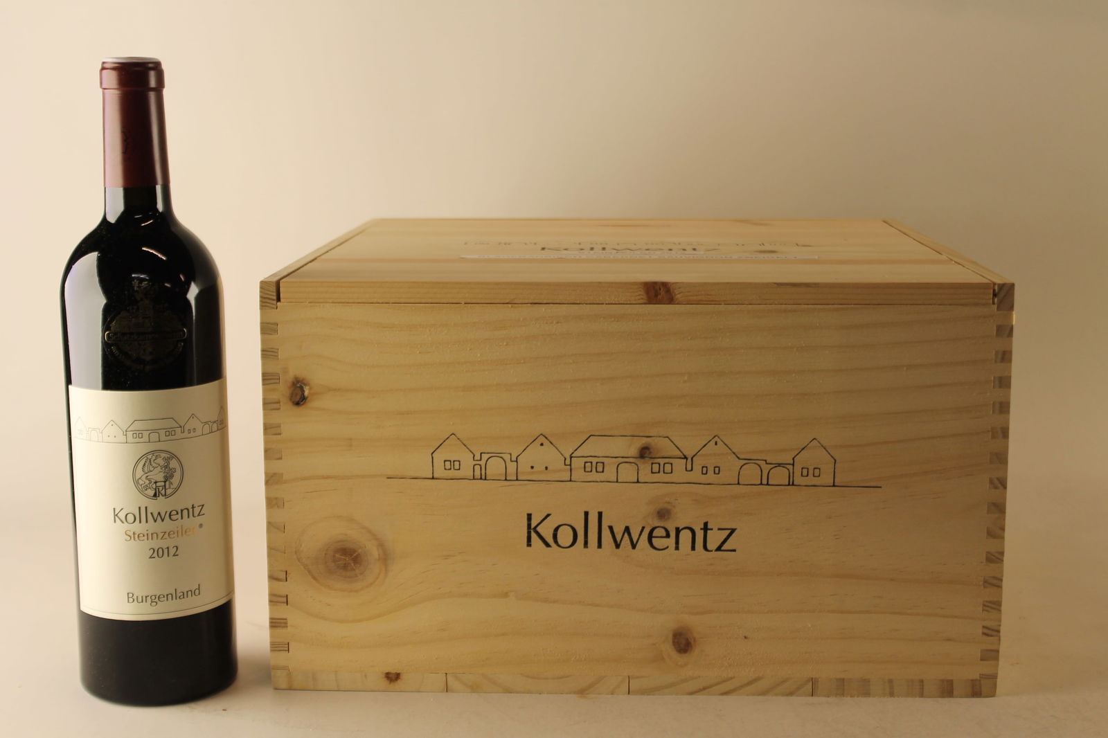 Romerhof Steinzeiler 2012: Romerhof Steinzeiler 2012 Weingut Anton Kollwentz, Burgenland Excellent level and appearance R 6 bottles Per lot €320 - 420SizebottlesConditionExcellent level and appearanceExhibited(OWC)