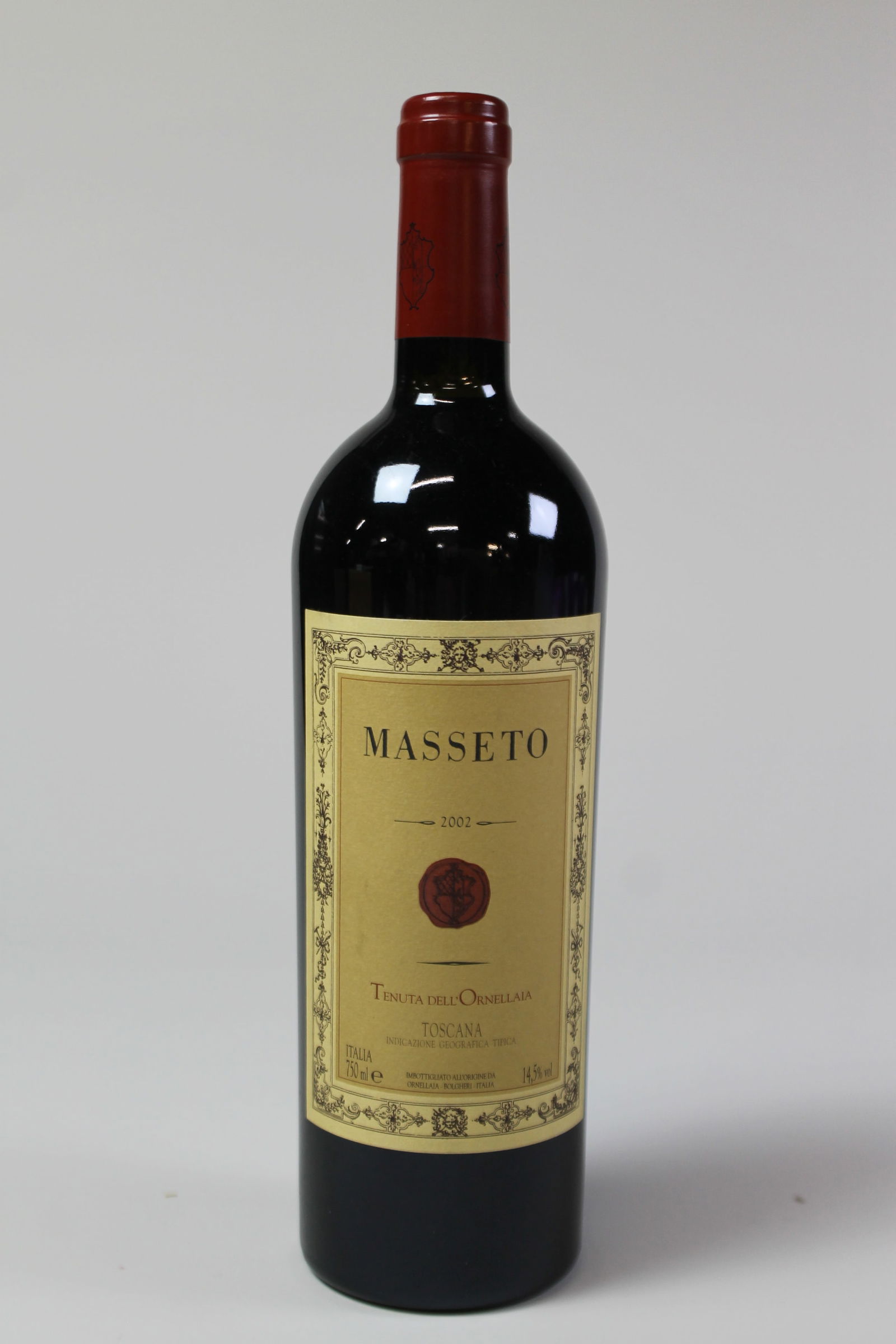 Masseto 2002: Masseto 2002 Tenuta dell' Ornellaia, Bolgheri U. BN, excellent appearance R 1 bottle Per lot €600 - 800SizebottleConditionU. BN, excellent appearance