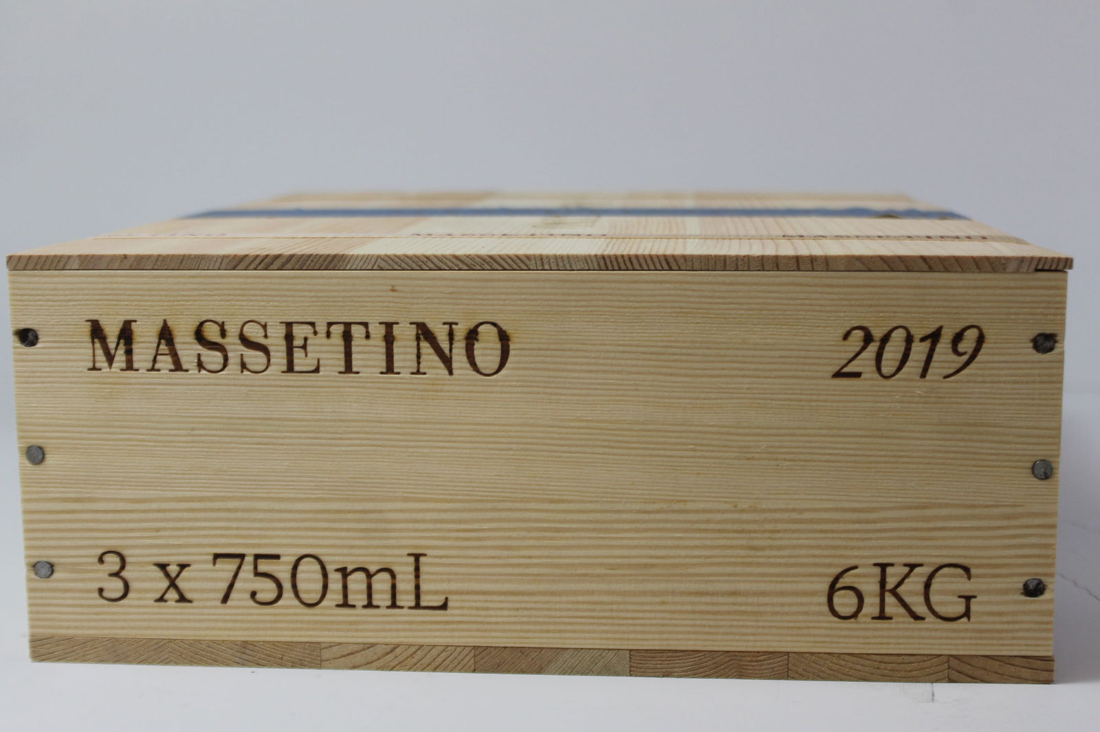 Massetino 2019: Massetino 2019 Tenuta dell' Ornellaia, Bolgheri Excellent level and appearance R 3 bottles Per lot €800 - 1100SizebottlesConditionExcellent level and appearanceExhibited(OWC)