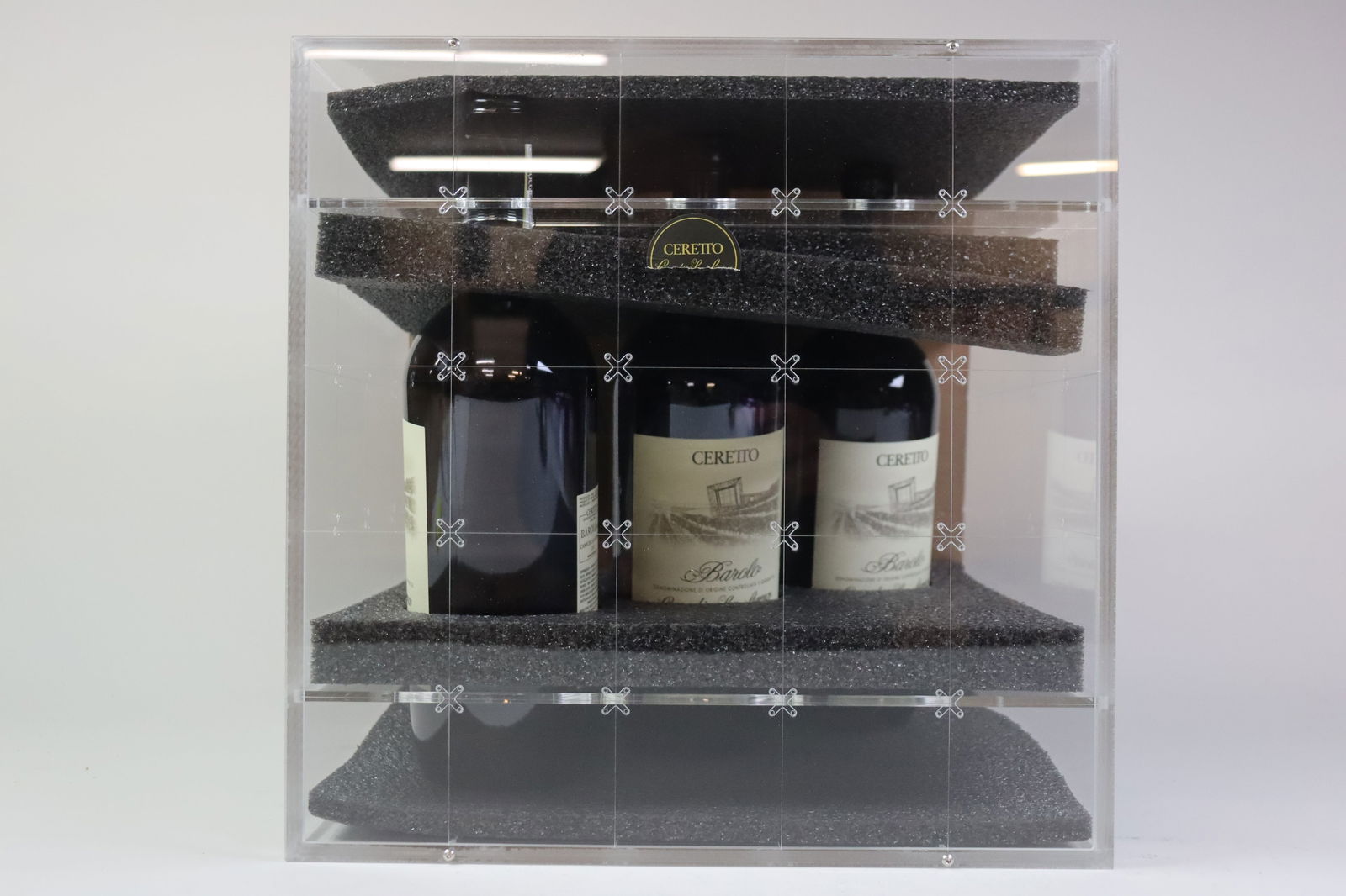 † Ceretto Caisse Cannubi San Lorenzo Collection 2011/2012/2013: Barolo 'Cannubi San Lorenzo' 2011 Ceretto, Alba Excellent level and appearance R 1 magnum - 1.5ltr Barolo 'Cannubi San Lorenzo' 2012 Ceretto, Alba Excellent level and appearance R 1 ma