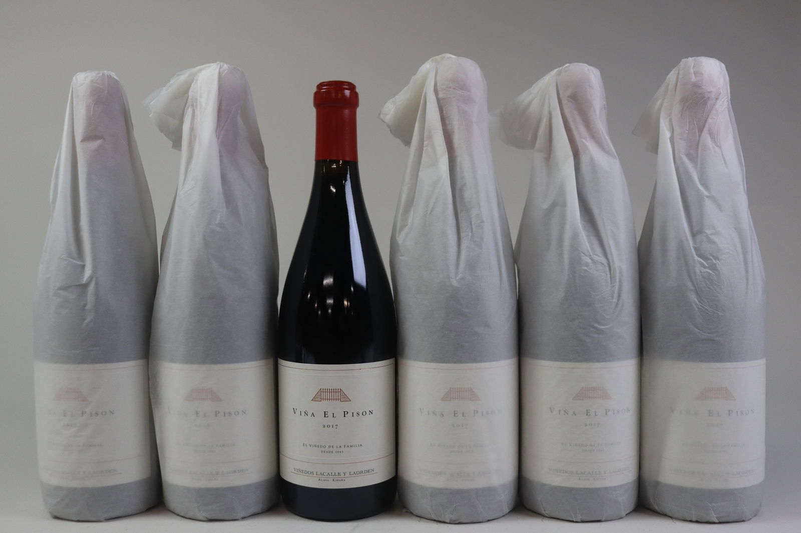 Rioja 'Viña El Pison' 2017: Rioja 'Viña El Pison' 2017 Bodegas y Viñedos Artadi, Laguardia Excellent level and appearance R 6 bottles Per lot €800 - 1100SizebottlesConditionExcellent level and