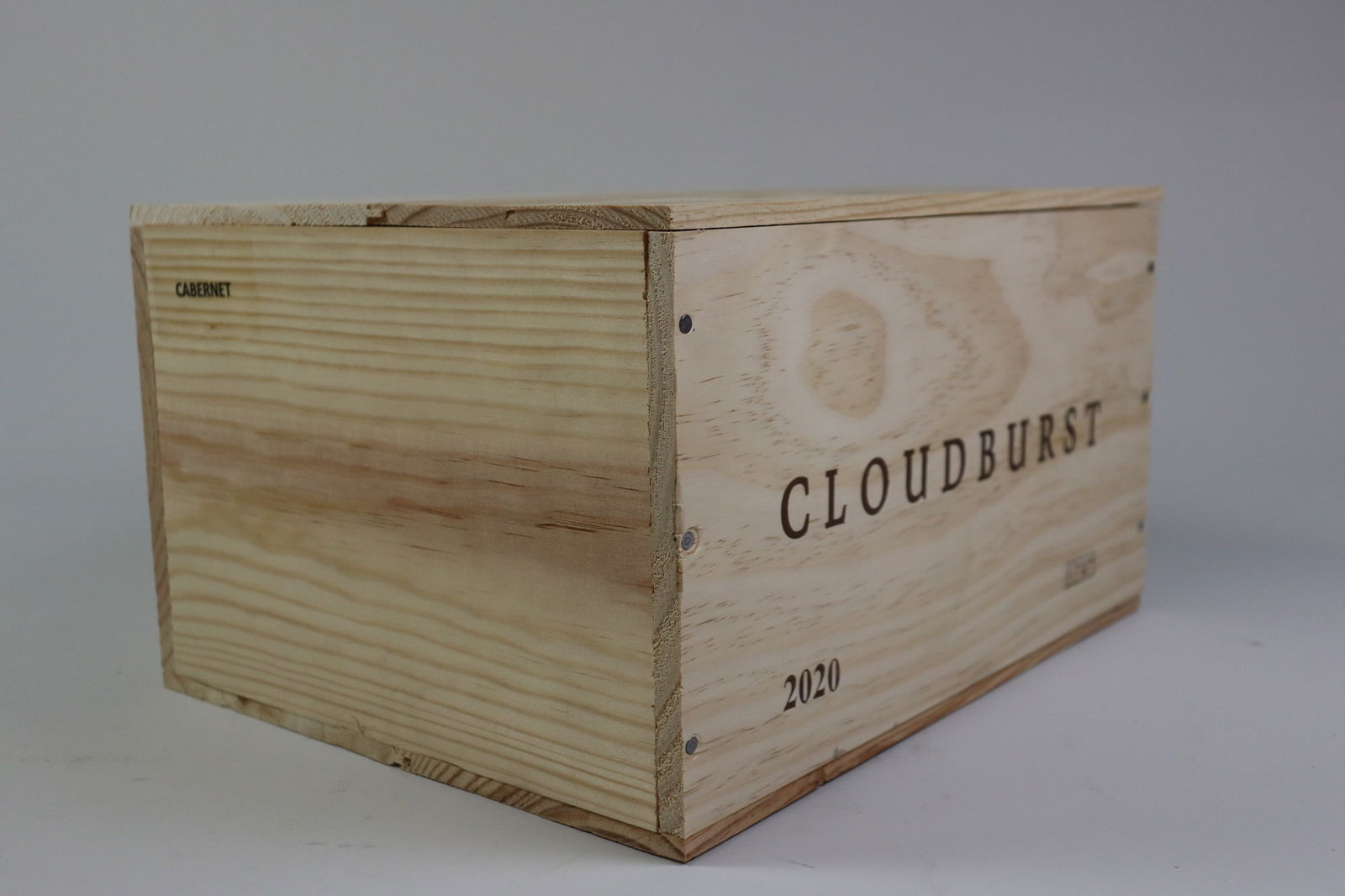 † Cabernet Sauvignon 2020: Cabernet Sauvignon 2020 Cloudburst Wines, Margaret River Excellent level and appearance R 6 bottles Per lot €550 - 750 Size bottles Condition Excellent level and appea