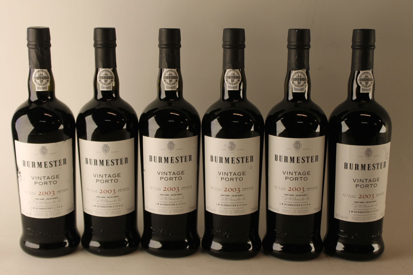 Burmester Vintage Port 2003: Burmester Vintage Port 2003 Bottled in 2005 U. 3.5cm BC, 3LSTL F 6 bottles Per lot €160 - 220SizebottlesConditionU. 3.5cm BC, 3LSTL
