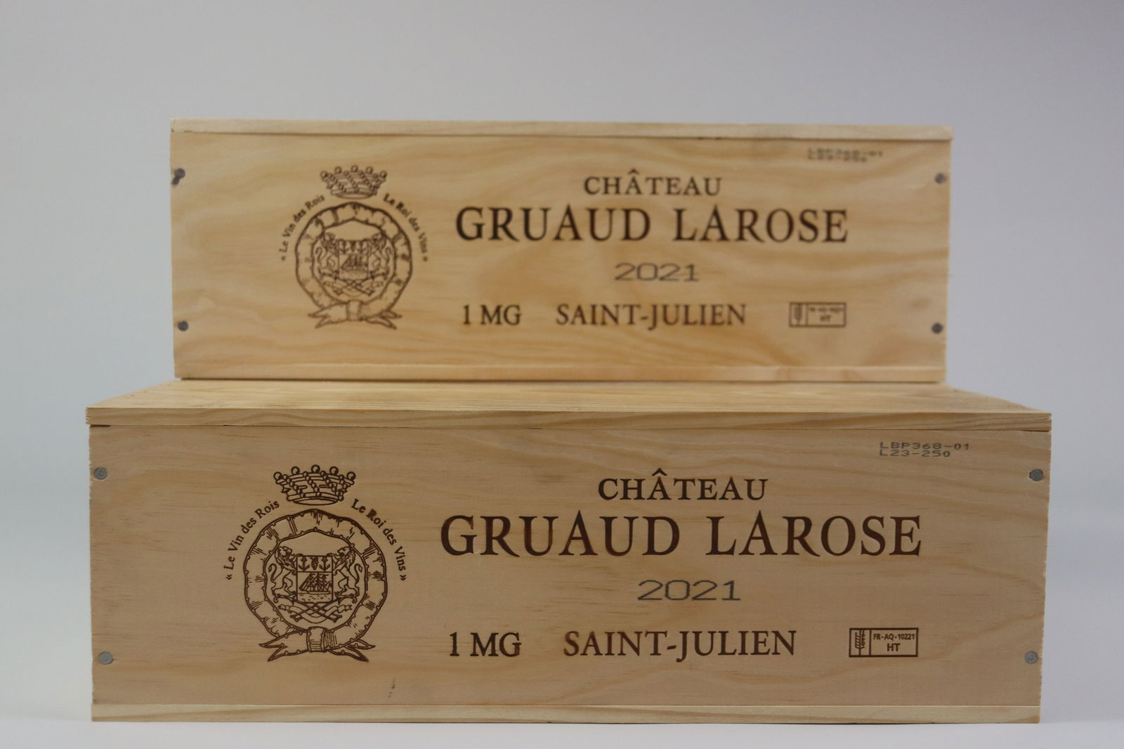† Château Gruaud Larose 2021: Château Gruaud Larose 2021 Saint-Julien, 2ème Grand Cru Classé Excellent level and appearance R 3 magnums - 1.5ltr Per lot €260 - 360Sizemagnums - 1.5ltrConditionExcellent level