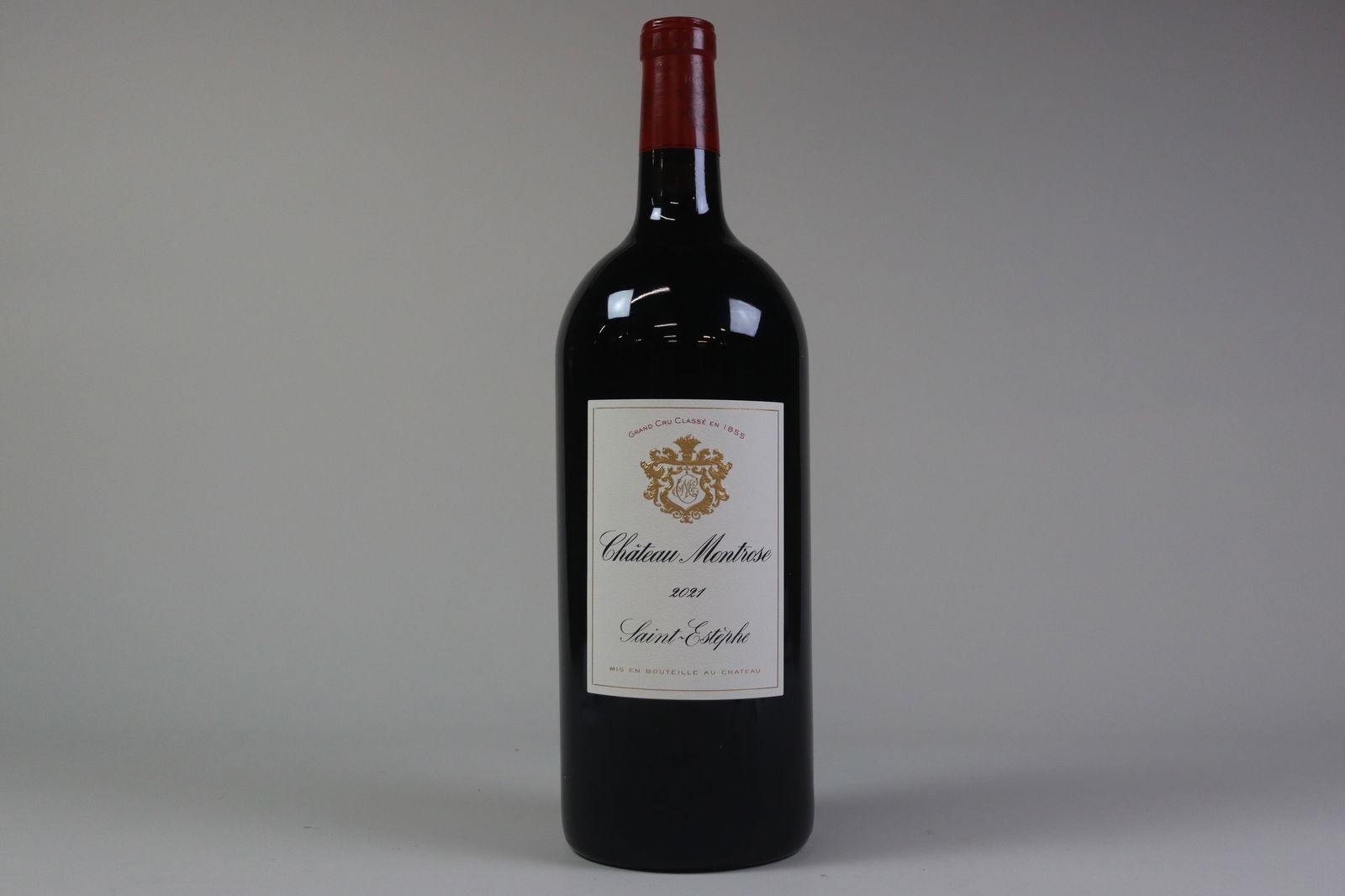 † Château Montrose 2021: Château Montrose 2021 Saint-Estèphe, 2ème Grand Cru Classé Excellent level and appearance R 1 double magnum - 3ltr Per lot €260 - 360 Size double magnum - 3ltr <