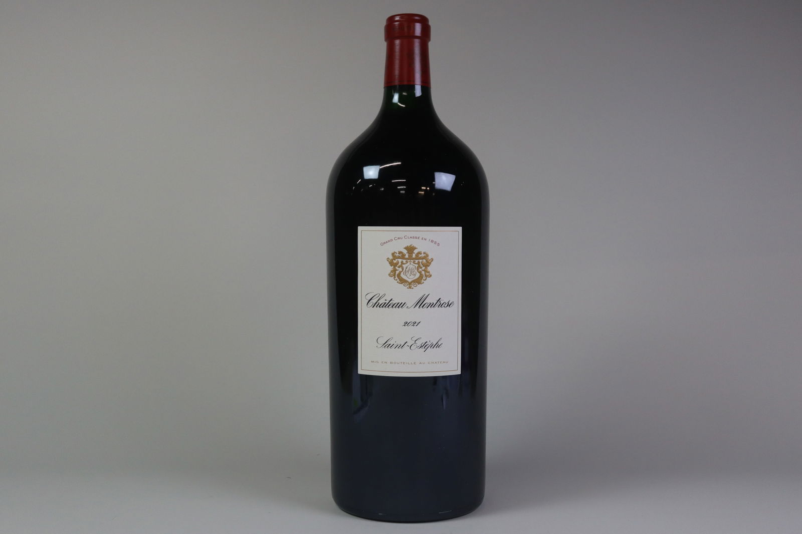 † Château Montrose 2021: Château Montrose 2021 Saint-Estèphe, 2ème Grand Cru Classé Excellent level and appearance R 1 impérial - 6ltr Per lot €600 - 800 Size impérial - 6ltr <