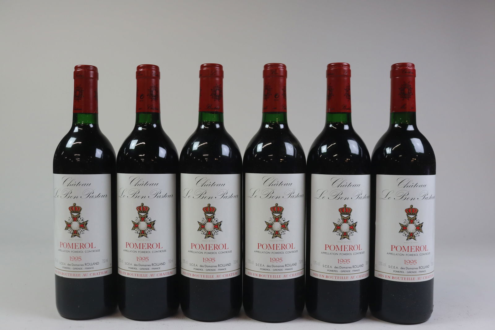 Château Le Bon Pasteur 1995: Château Le Bon Pasteur 1995 Pomerol U. IN or better, 4LSCL R 12 bottles Per lot €480 - 600 Size bottles Condition U. IN or better, 4LSCL Exhibited